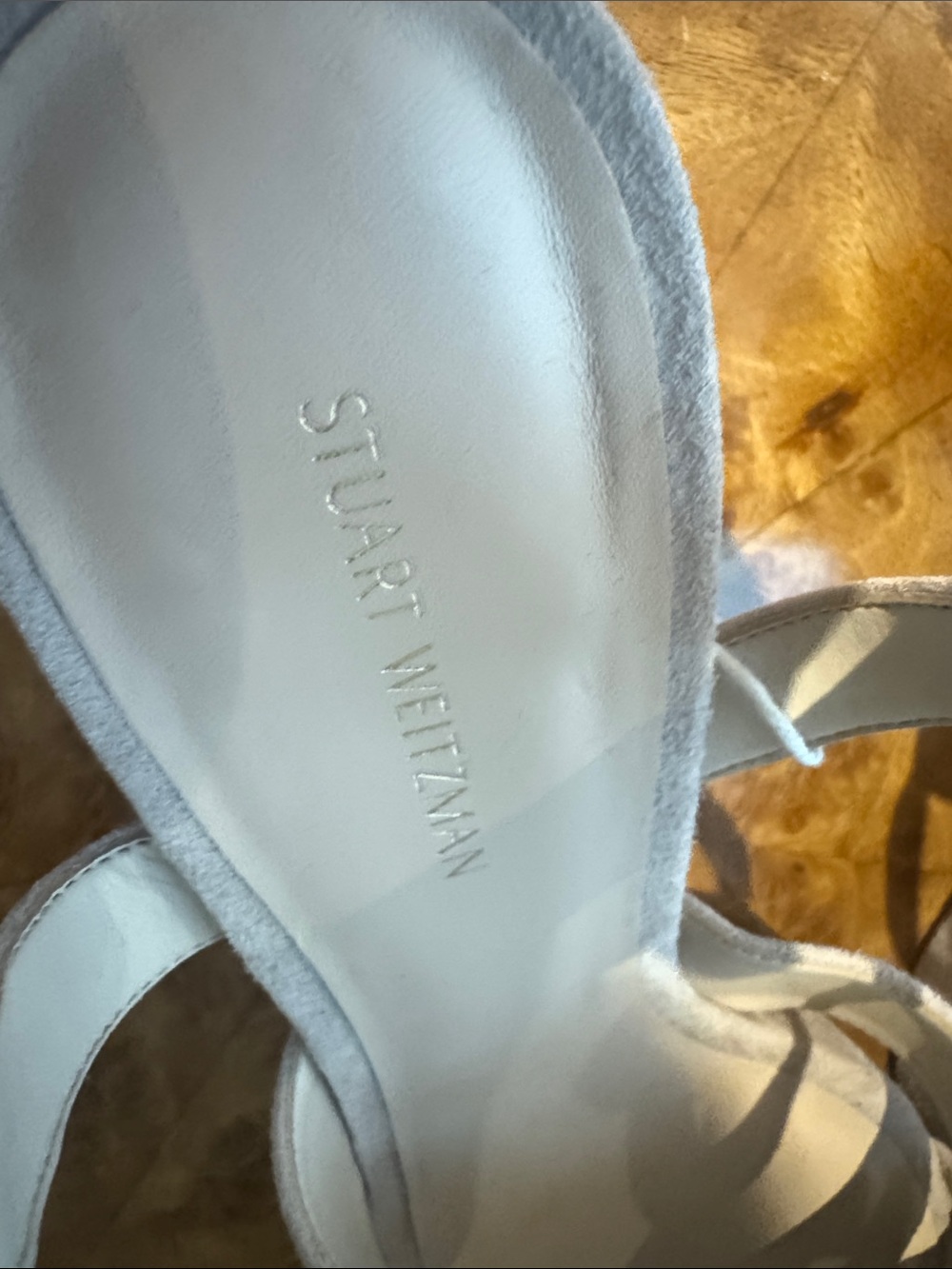 Stuart Weitzman - Picture 7 of 7
